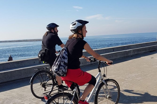 24 hour bicycle rental - Pickup at Rua de Camões 703: your 9:00 am starting line