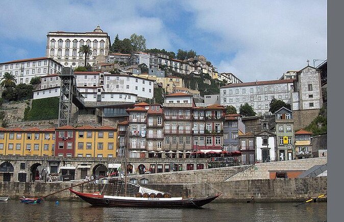 3-Hour Guided Walking Tour of Porto - Key highlights to watch for