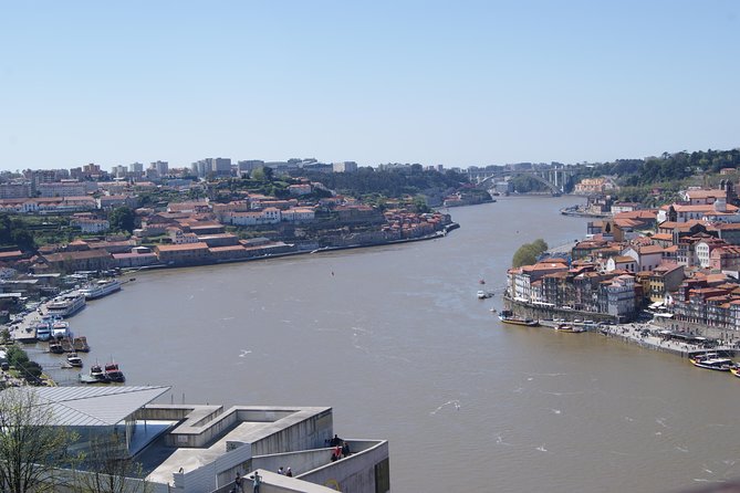3-Hour Guided Walking Tour of Porto - Ribeira and the Douro: the waterfront walk that sets up your hills