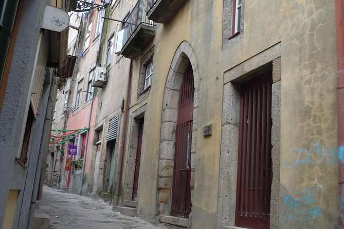 3-Hour Porto Jewish Heritage Walking Tour with Local Guide - São Bento da Vitoria stops: memorials and meaning in plain sight