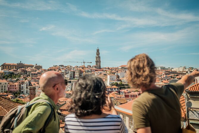 3-hour private guided walking tour of the BEST of Porto - São Bento Railway Station: the perfect kickoff