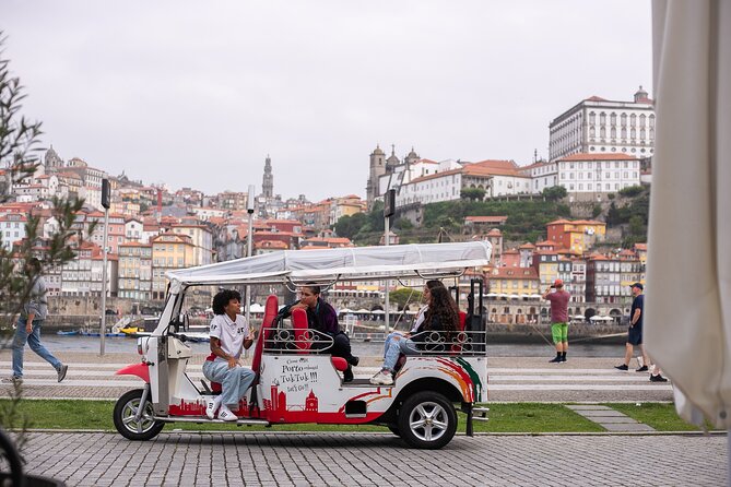 3 Hour Tuk tuk Tour in Porto - Start at São Bento, Then Step Into Porto’s Gothic Core