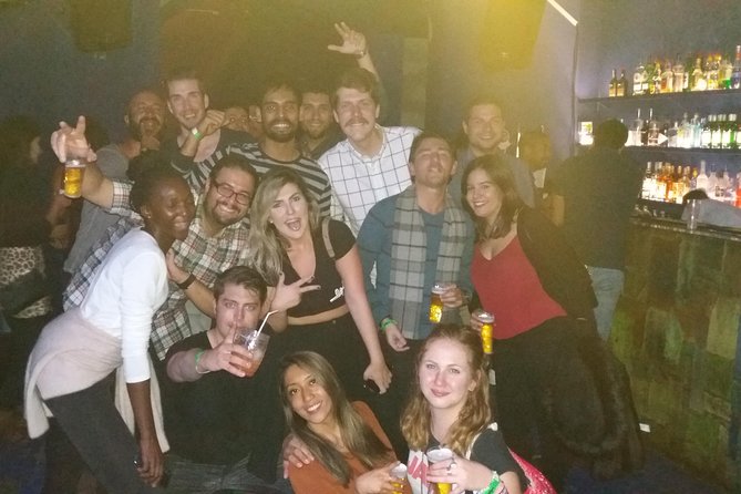 4-hour Guided Porto Pub Crawl with 6 drinks and VIP CLUBentry - The Drink Plan: 6 Included Drinks and the Real-World Pace