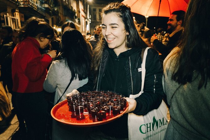 4-hour Guided Porto Pub Crawl with 6 drinks and VIP CLUBentry - Hosts, Party Energy, and Meeting People Fast