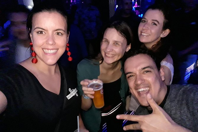 4-hour Guided Porto Pub Crawl with 6 drinks and VIP CLUBentry - Walking Between Stops: How the Night Moves Without a Hotel Pickup