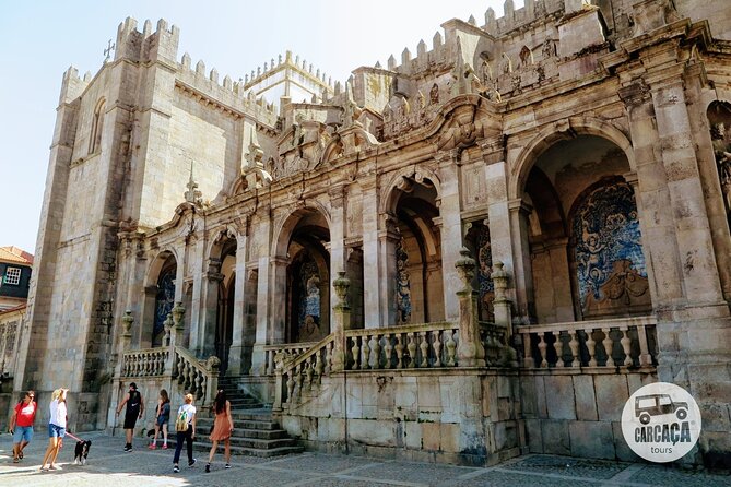 4-hour sightseeing tour in Porto - Mercado do Bolhão: Neoclassical Porto You Can See and Smell