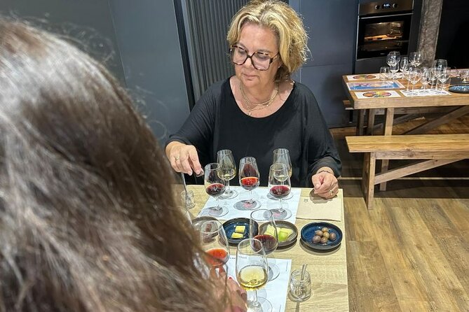 5 Port Wine Tasting with pairings - Group Size, Pace, and When It Feels Right