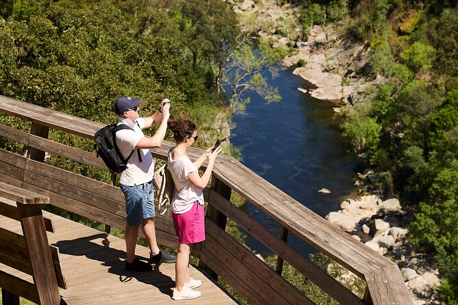516 Arouca Bridge & Paiva Walkways Tour with Lunch from Porto - Guides, group size, and getting the best photos