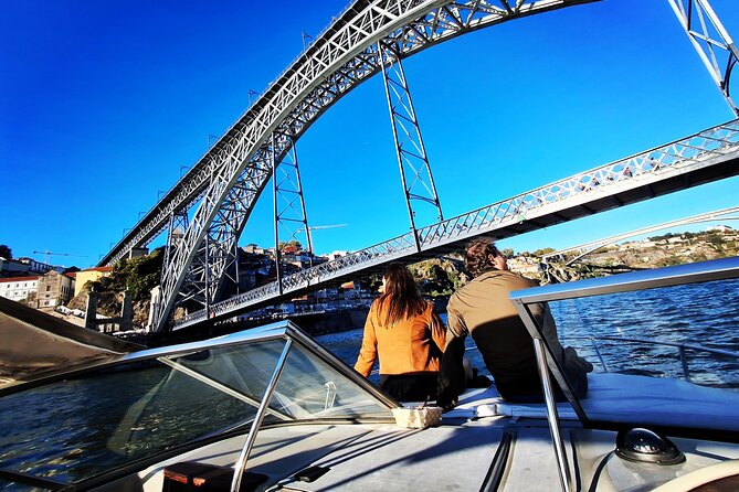 6 Bridges and Ribeira Boat Tour with Sunset Option - Porto and Gaia by boat: why the 6-bridge route feels different