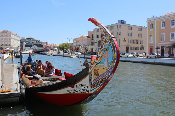 Aveiro Canal Cruise in Traditional Moliceiro Boat - What You’ll See: Canals, Historic Center, and a Glimpse Toward the Salines