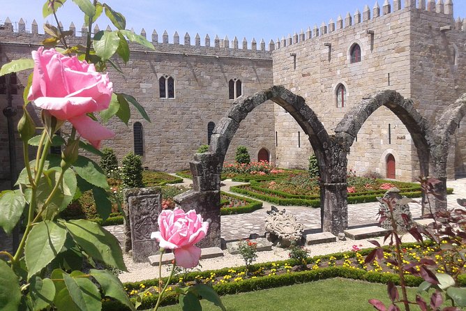 Barcelos, Braga & Guimarães Tour - Guimarães: Where Portugal’s First King Story Starts