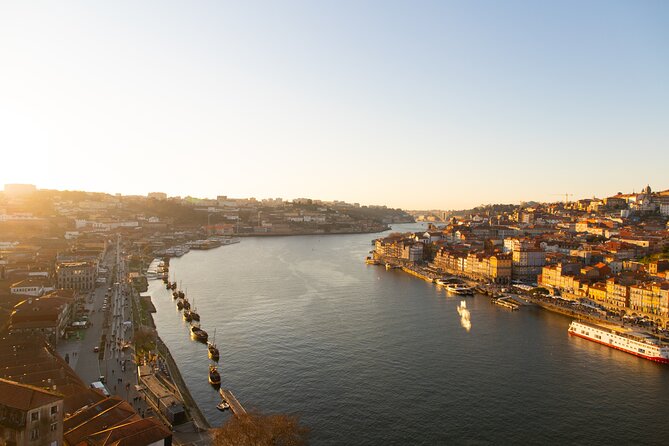 Best of Porto Walking Private Guided Tour - What’s not included: plan your coffee and lunch like a local