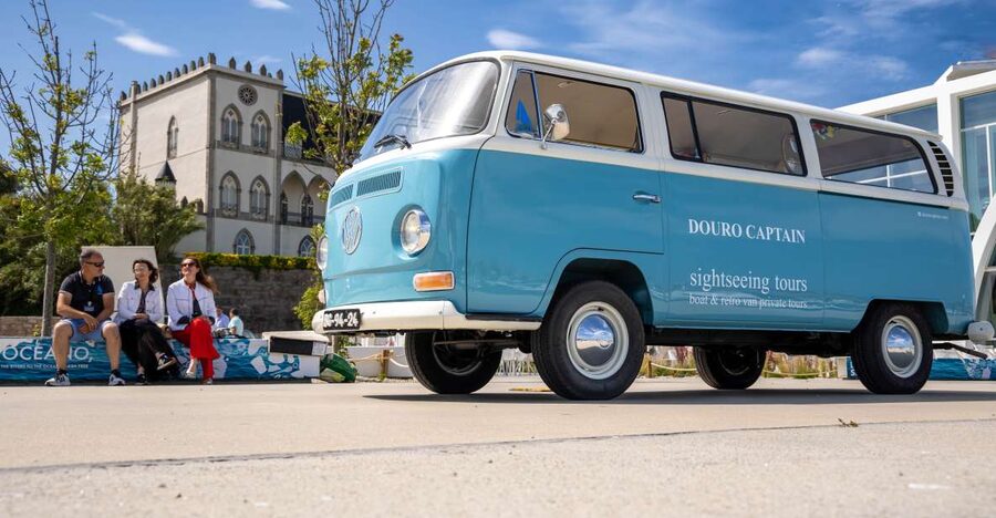 Best views to Porto from Gaia. VW Kombi tour with cocktail - Meeting point near Dom Luís I Bridge: get your bearings quickly