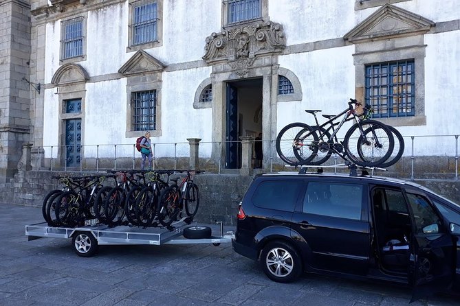 Bicycle rental in Porto for the Santiago de Compostela Road - Bike Safety Basics: Helmet, Lock, and a Few Smart Habits