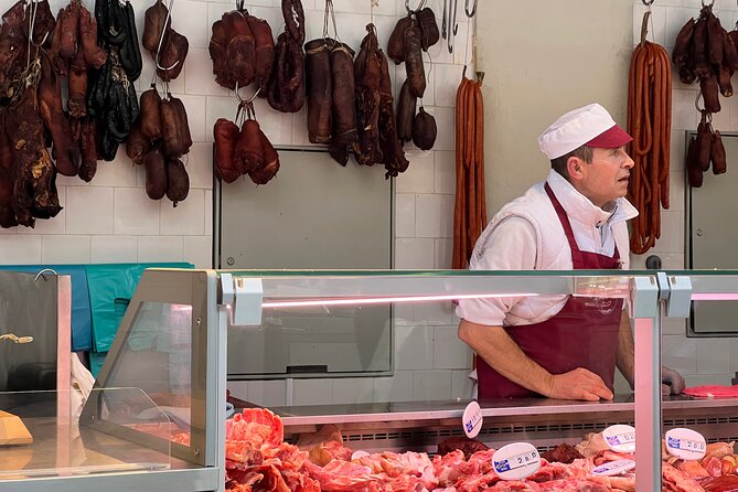 Bolhão Market Guided Food Tour - Timing, location, and how to start smoothly