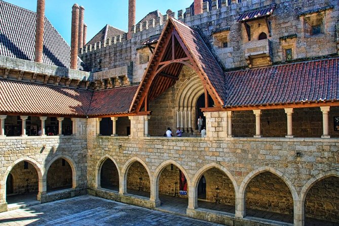 Braga and Guimaraes - All Inclusive from Porto - Braga Cathedral (Sé de Braga): A Landmark With Gravitas