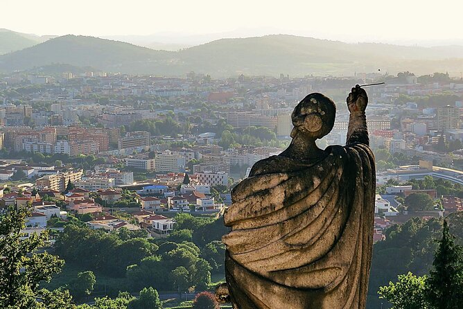 BRAGA E GUIMARÃES Private Historic Tour from Porto - Braga free time for lunch: Use it well, not just to rest