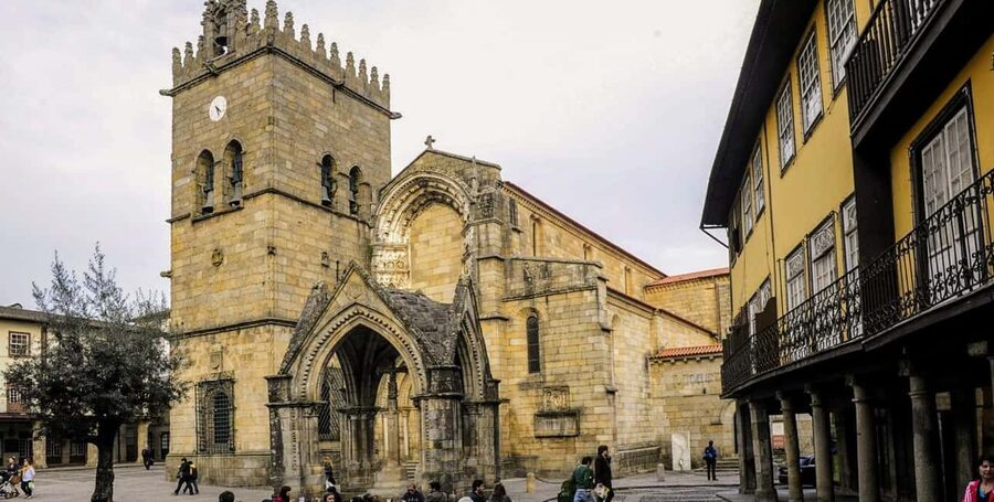Braga & Guimarães Day Tour from Porto Small Group 8 ppl Local Guide - Braga Cathedral (Sé de Braga) and an old-town walk that stays readable