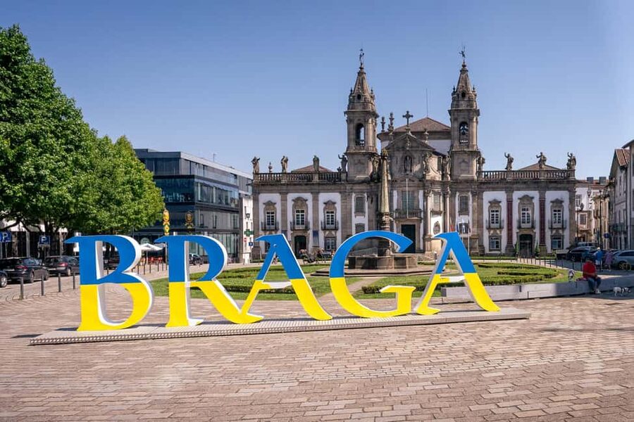 Braga: Private & Flexible Walking Tour in Historic Center - The value of a self-guided Braga tour that actually works on a phone
