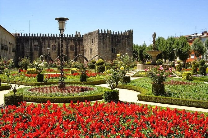 Braga - Roman & Baroque / Full Day - from Porto - Arco da Porta Nova to Se de Braga: medieval walls and an 11th-century cathedral