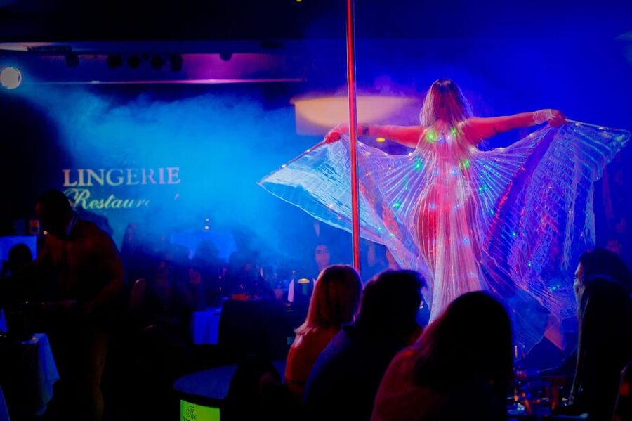 Braga: The Lingerie Restaurant Cabaret Show with Dinner - The 2.5-Hour Flow: What Happens Once You Arrive