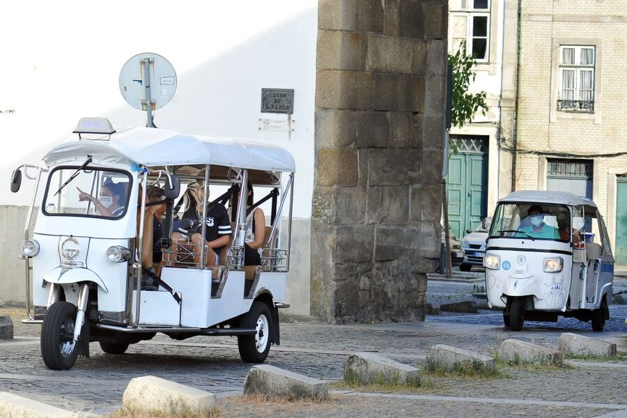 Braga: Tuk Tuk City Tour - What to Expect From the Guide (Language and Tone)
