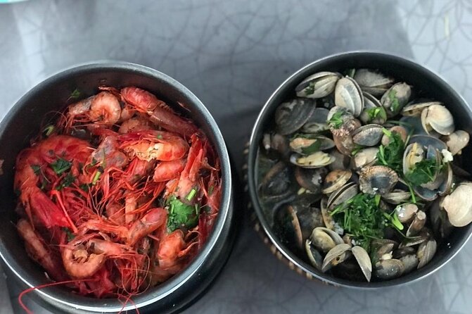 Buy, Cook & Taste-Gastronomic Tour North Portugal - Stop 3: cooking in Espinho with Marco and family-style momentum