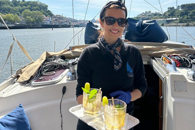 Charm cruise in Porto with wine tasting - The “big bridge” moments: Arrabida and Luis I