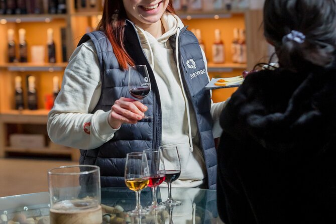 Cheese and Port Wine Pairing Activity - The cheese platter: Portuguese flavors with a real purpose
