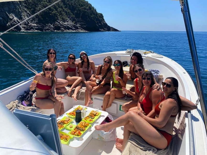 Cinque Terre & Porto Venere Boat Tour - Why this boat route beats the train for Cinque Terre