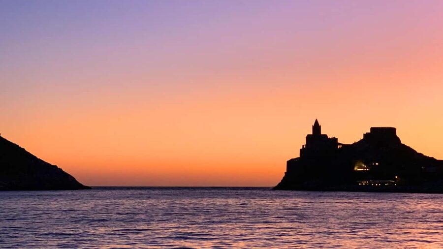Cinque Terre: Sunset cruise tour with aperitif - Key things to know before you go