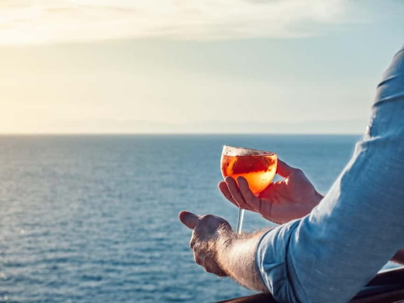 Cinque Terre: Sunset cruise tour with aperitif - The early route: cruising the Gulf of Poets, Porto Venere, and Palmaria