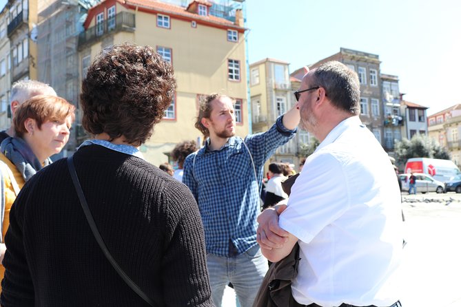 City tour through historic center of Porto with many insider tips 3 1/2 hrs. - Key highlights before you go