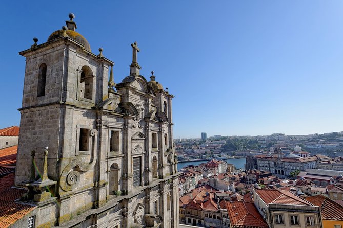 City tour through historic center of Porto with many insider tips 3 1/2 hrs. - Clerigos Tower: 76 meters of seafaring context