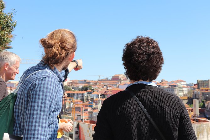 City tour through historic center of Porto with many insider tips 3 1/2 hrs. - Praca da Ribeira: from loading goods to relaxing by the water