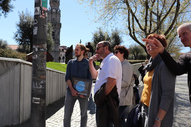 City tour through historic center of Porto with many insider tips 3 1/2 hrs. - Praca de Carlos Alberto: where to eat like a local