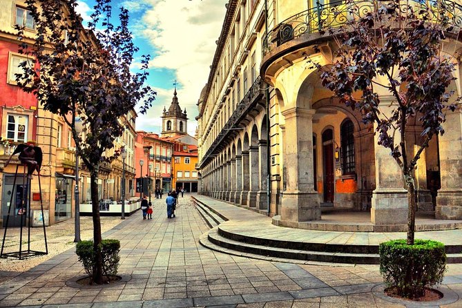 Cultural Route - Braga & Guimarães - from Porto - Braga stroll time: the Roman-meets-medieval-meets-today feel