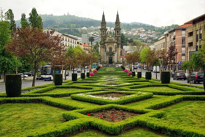 Cultural Route - Braga & Guimarães - from Porto - Guimarães Castle and Torre de Menagem: the medieval start that sets the tone