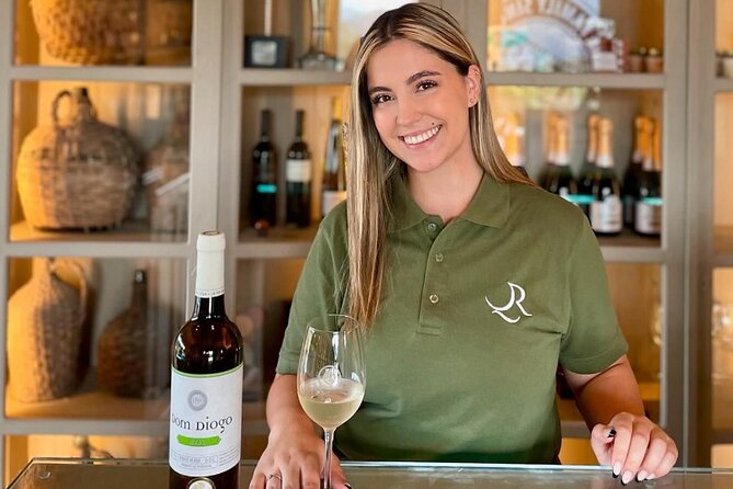 Customized Wine Tasting: Your Choices - The guided tour: facilities, vines, and family stories