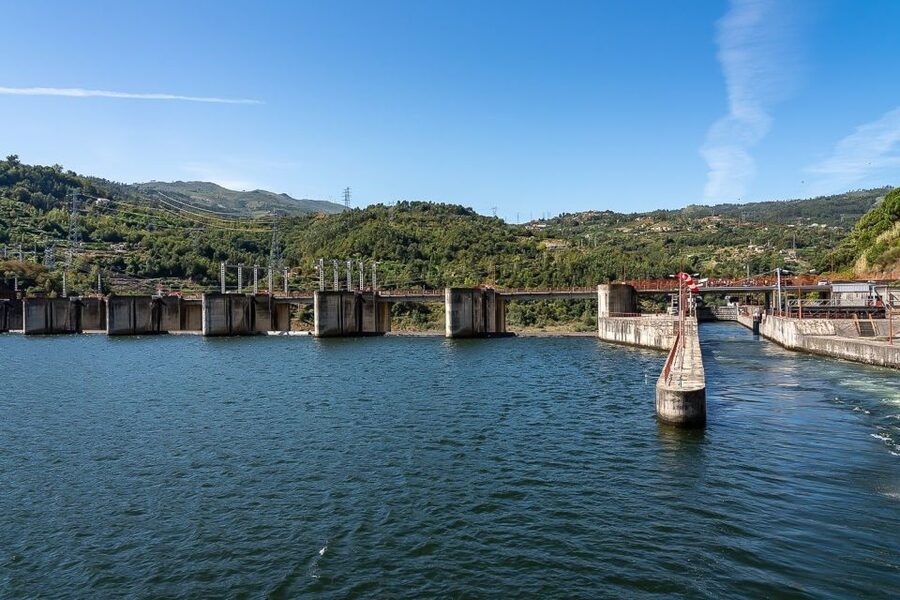 Day Cruise from Porto to Pinhão with Breakfast and Lunch - Key things to know before you go