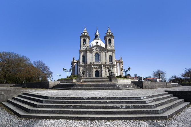 Day Trip Braga and Guimarães from Porto - Guimarães Castle and Dukes of Braganza context: views plus medieval power