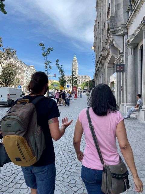Discover Porto - A Private Walking Tour w/ Authentic Tasting - Key highlights at a glance