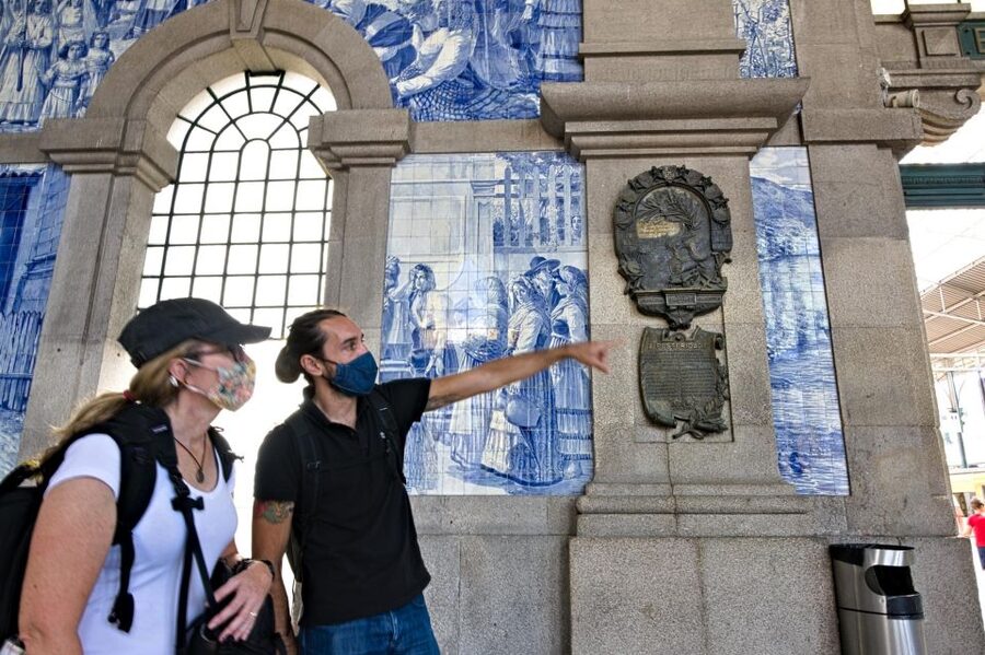 Discover Porto - A Private Walking Tour w/ Authentic Tasting - Mercado do Bolhão and Livraria Lello: Where Daily Life Meets Famous Names
