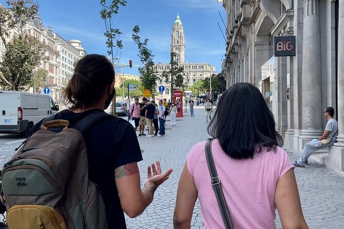 Discover Porto A Private Walking Tour with Authentic Tasting - The Belle Époque café and an 18th-century theater stop: elegance in the middle of ordinary streets