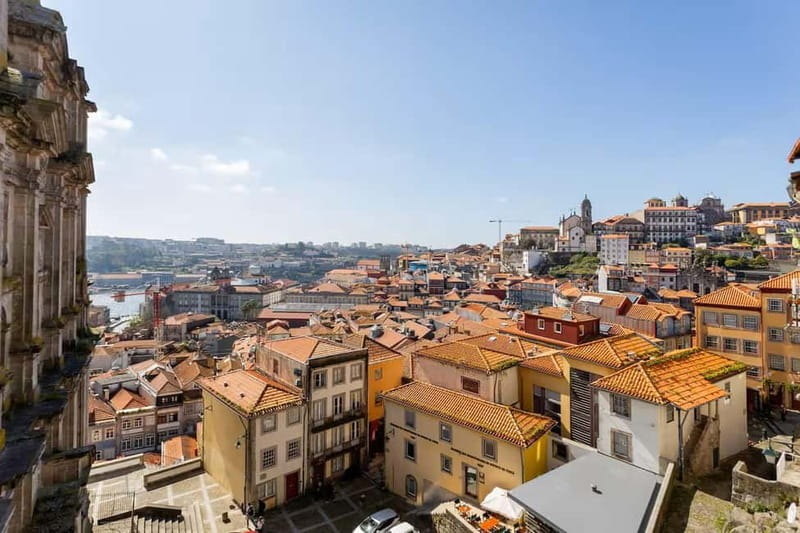 Discover Porto's Historical Roots Walking Tour - Ribeira Square and Vitória: Walking the City’s Memory
