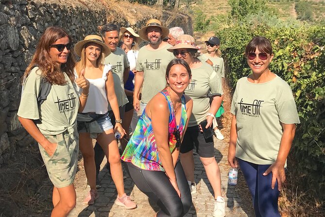 Douro: luxury walking tour with lunch at Quinta da Pacheca - Lunch at Quinta da Pacheca: refined food plus real wine pairing