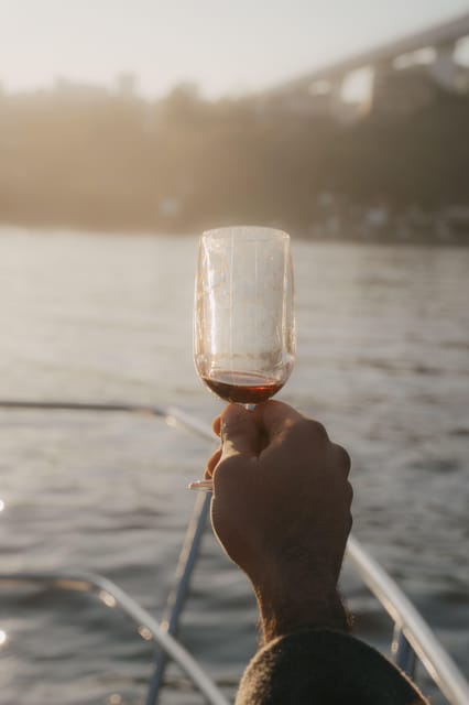 Douro River Cruise with Cheese & Tonic Porto in a Sailboat - The route that shows Porto and Gaia from the water