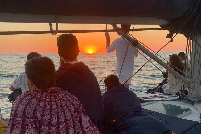 Douro Sunset Sailboat Experience in Porto - Boat Comfort: What Matters in Real Life