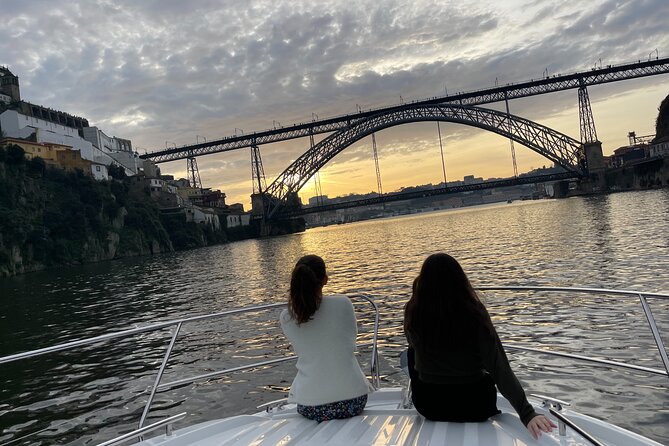 Douro Tour on a Private Yacht in Porto - Getting on the yacht at Marina da Afurada (and why it matters)