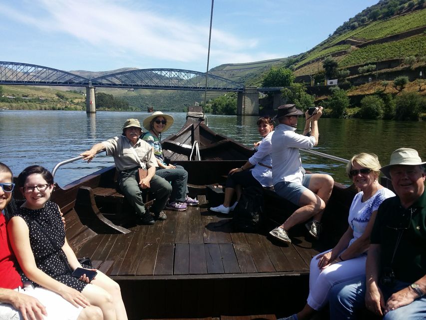 Douro Valley-Expert Guide-Boat-Lunch-Tastings PremiumService - On the way back: more scenery time, then you’re done